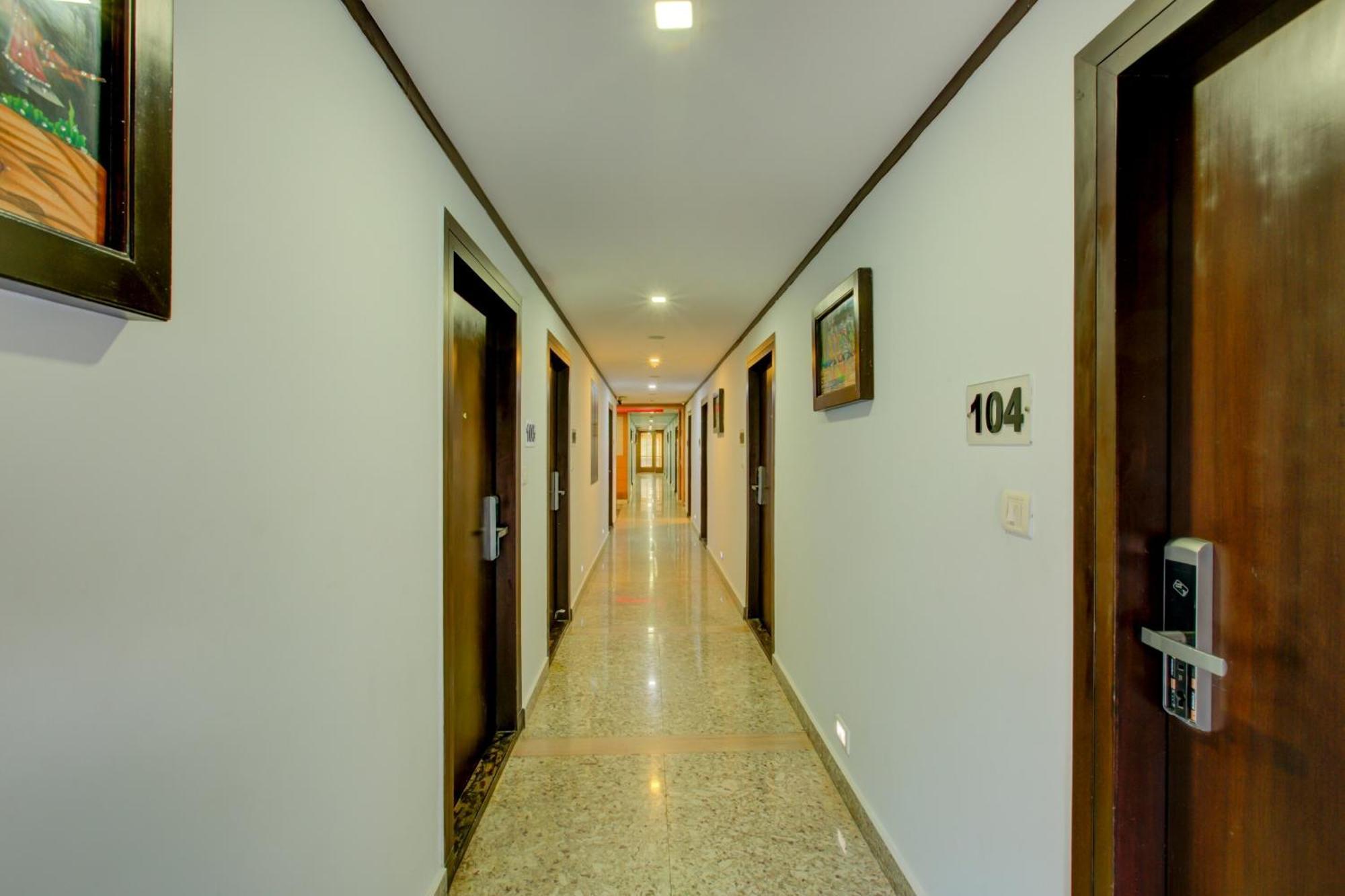 Super Townhouse Oak Jvh Hotel Bangalore Exterior photo