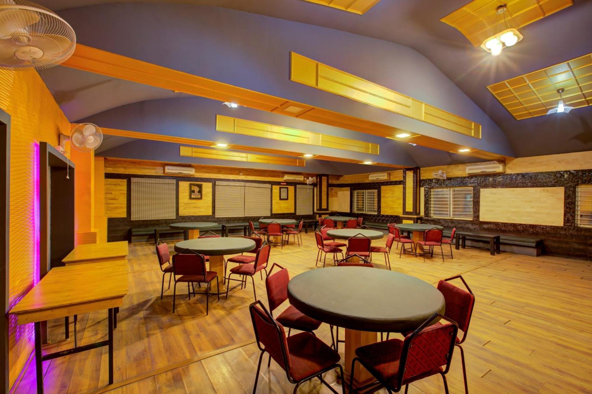 Super Townhouse Oak Jvh Hotel Bangalore Exterior photo